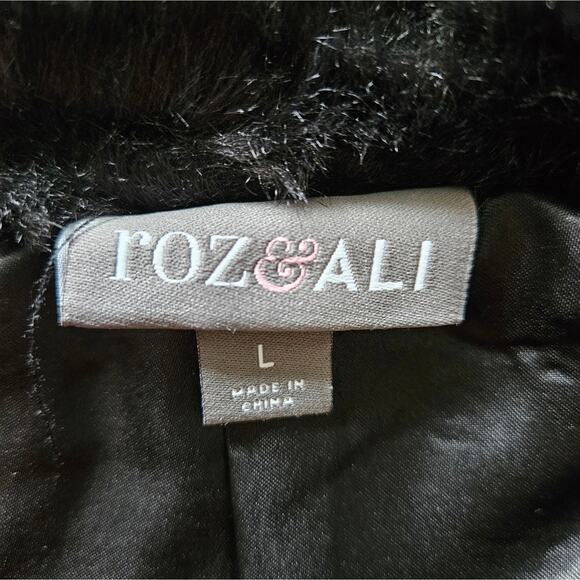 Roz & Ali Vest Black Faux Fur and Ribbed Knit Full Zip Sleeveless Jacket Large - Picture 15 of 16